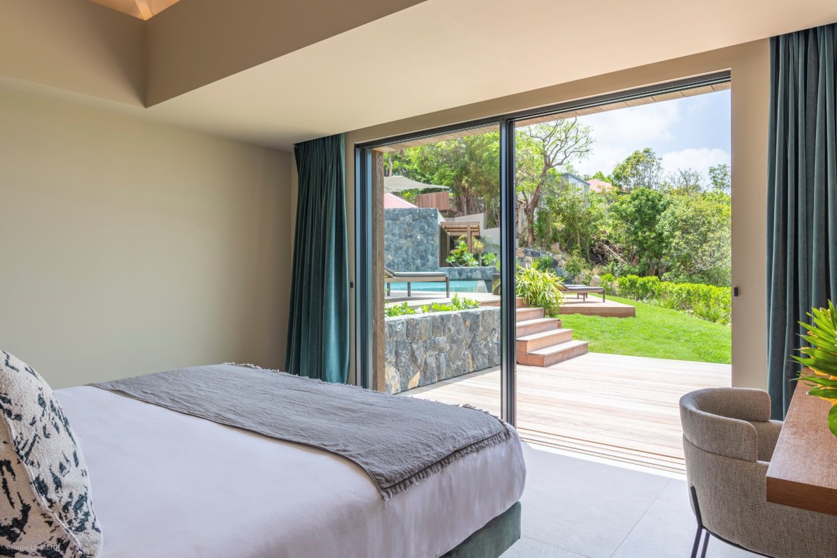 Eva - 5-bedroom luxury villa in Colombier - Image 9