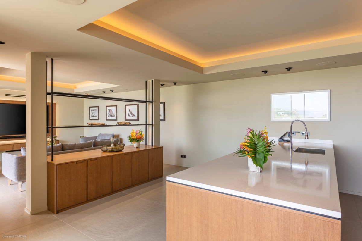 Eva - 5-bedroom luxury villa in Colombier - Image 16