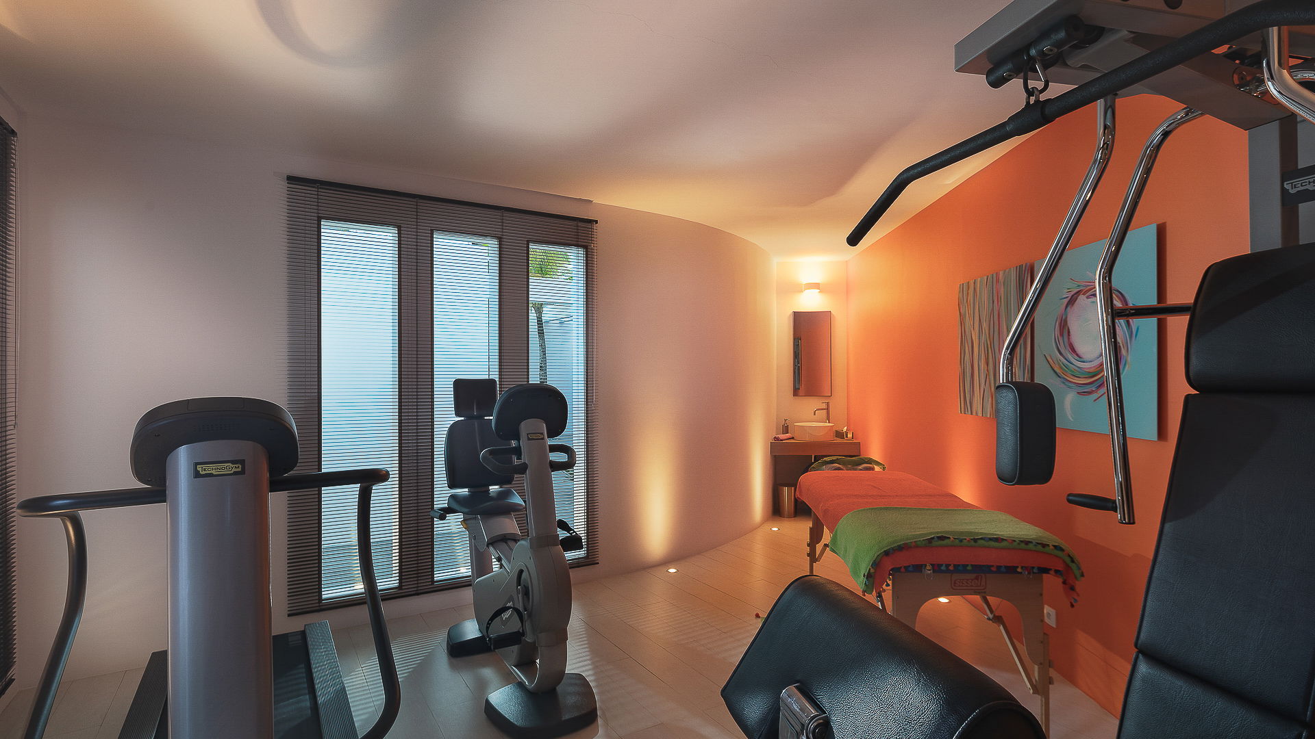 Nirvana - 5-bedroom luxury villa in Nirvana

        
        
            
                Lurin - Image 147