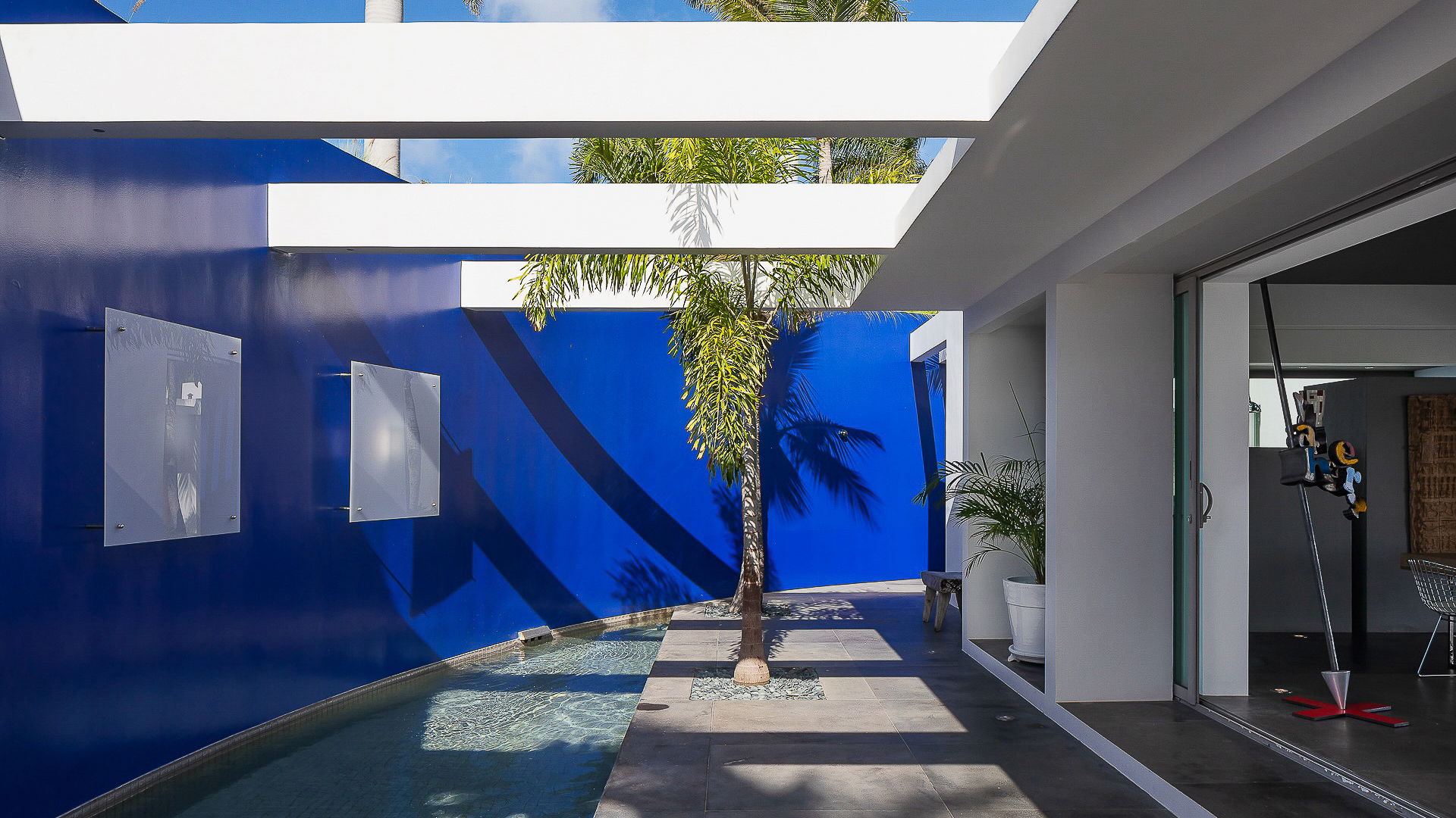 Nirvana - 5-bedroom luxury villa in Nirvana

        
        
            
                Lurin - Image 104