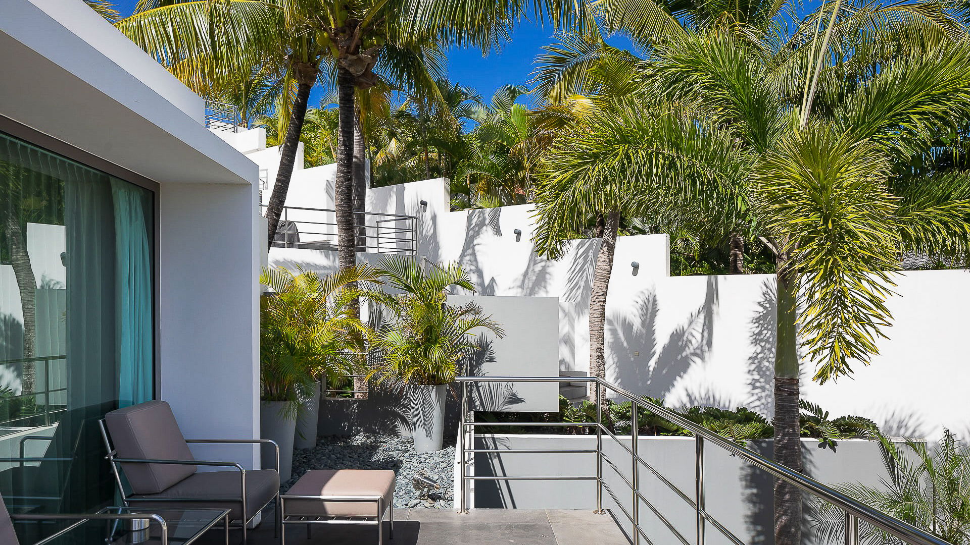 Nirvana - 5-bedroom luxury villa in Nirvana

        
        
            
                Lurin - Image 83