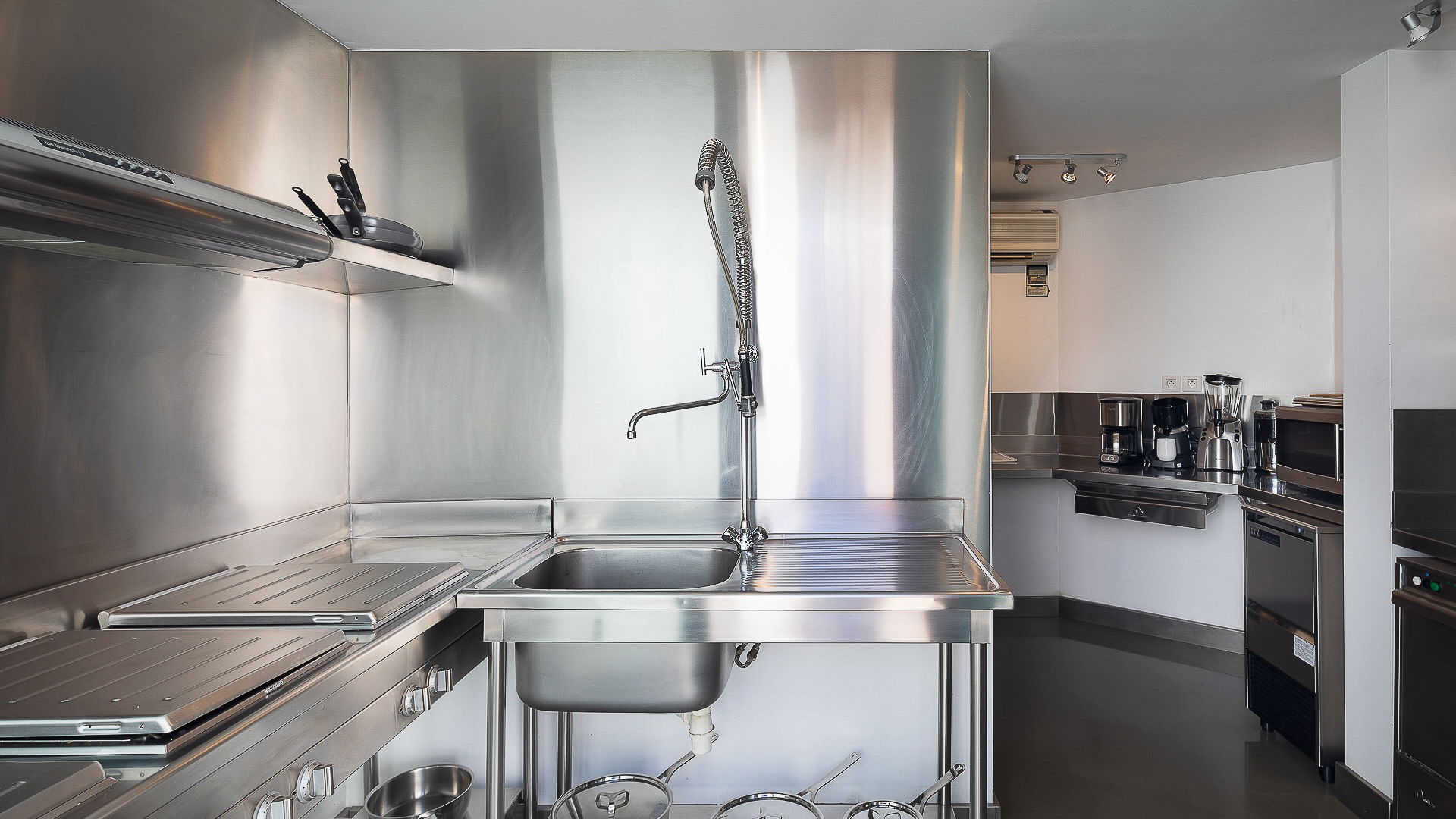 Nirvana - 5-bedroom luxury villa in Nirvana

        
        
            
                Lurin - Image 43