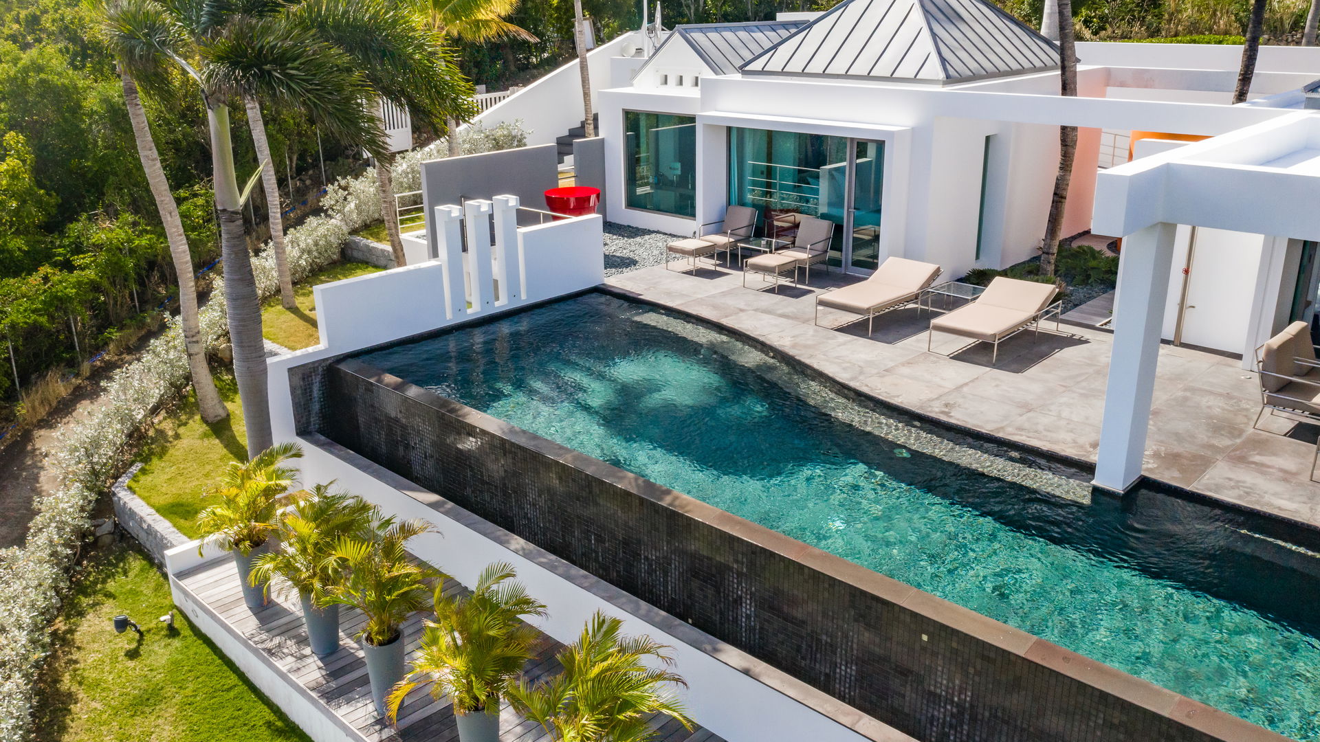 Nirvana - 5-bedroom luxury villa in Nirvana

        
        
            
                Lurin - Image 131