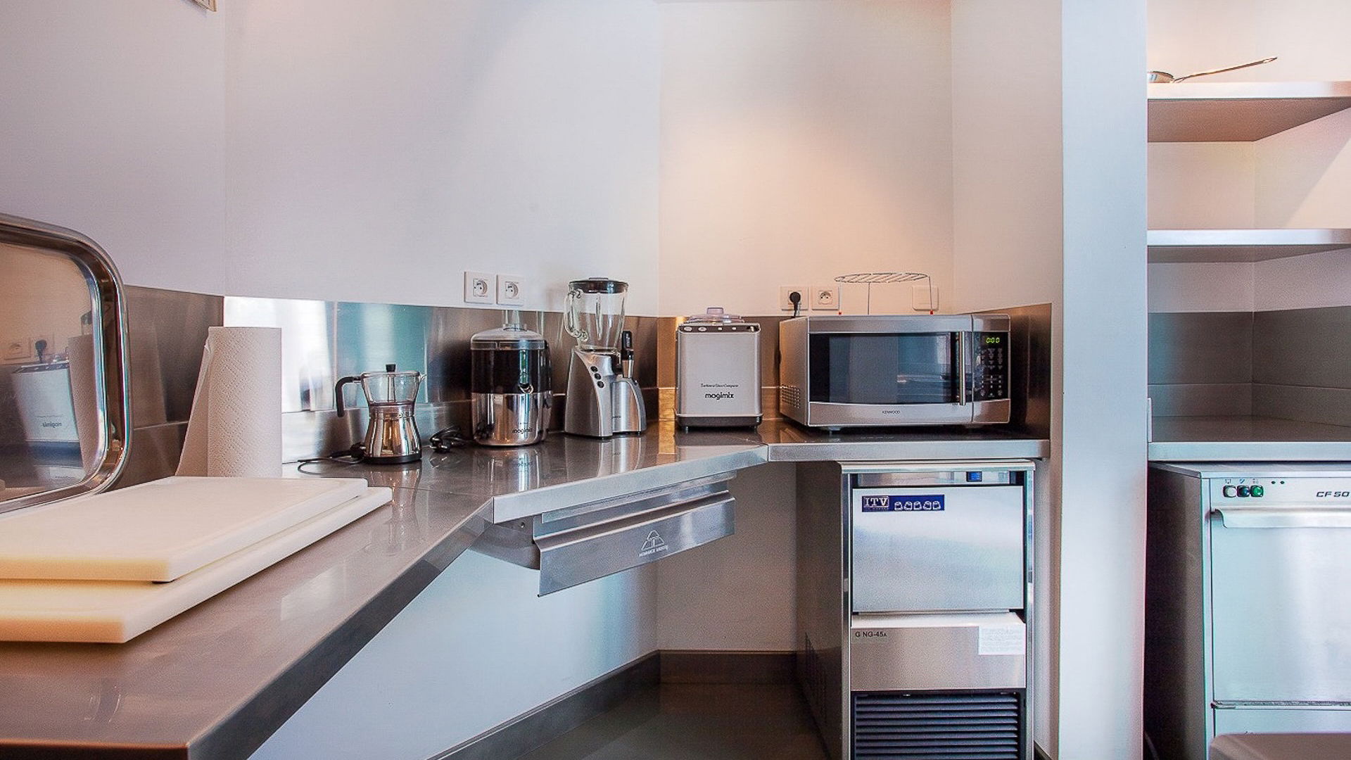 Nirvana - 5-bedroom luxury villa in Nirvana

        
        
            
                Lurin - Image 19