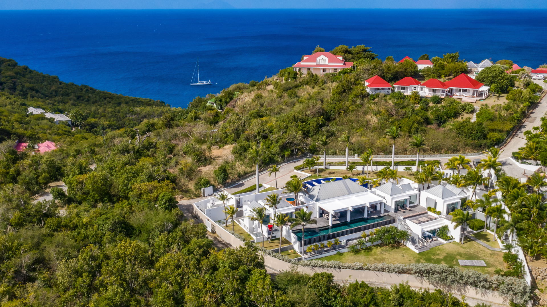 Nirvana - 5-bedroom luxury villa in Nirvana

        
        
            
                Lurin - Image 86