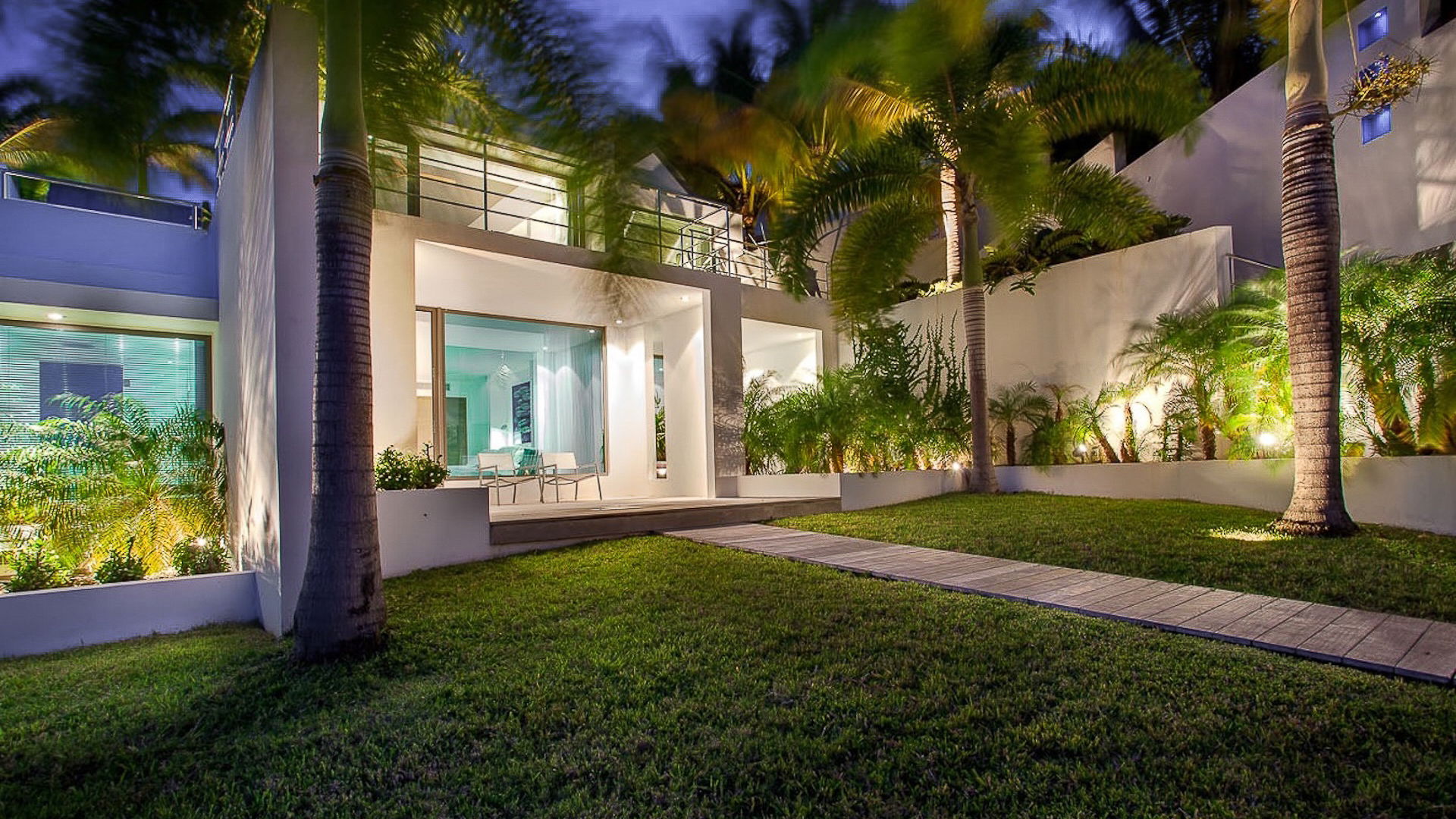 Nirvana - 5-bedroom luxury villa in Nirvana

        
        
            
                Lurin - Image 160