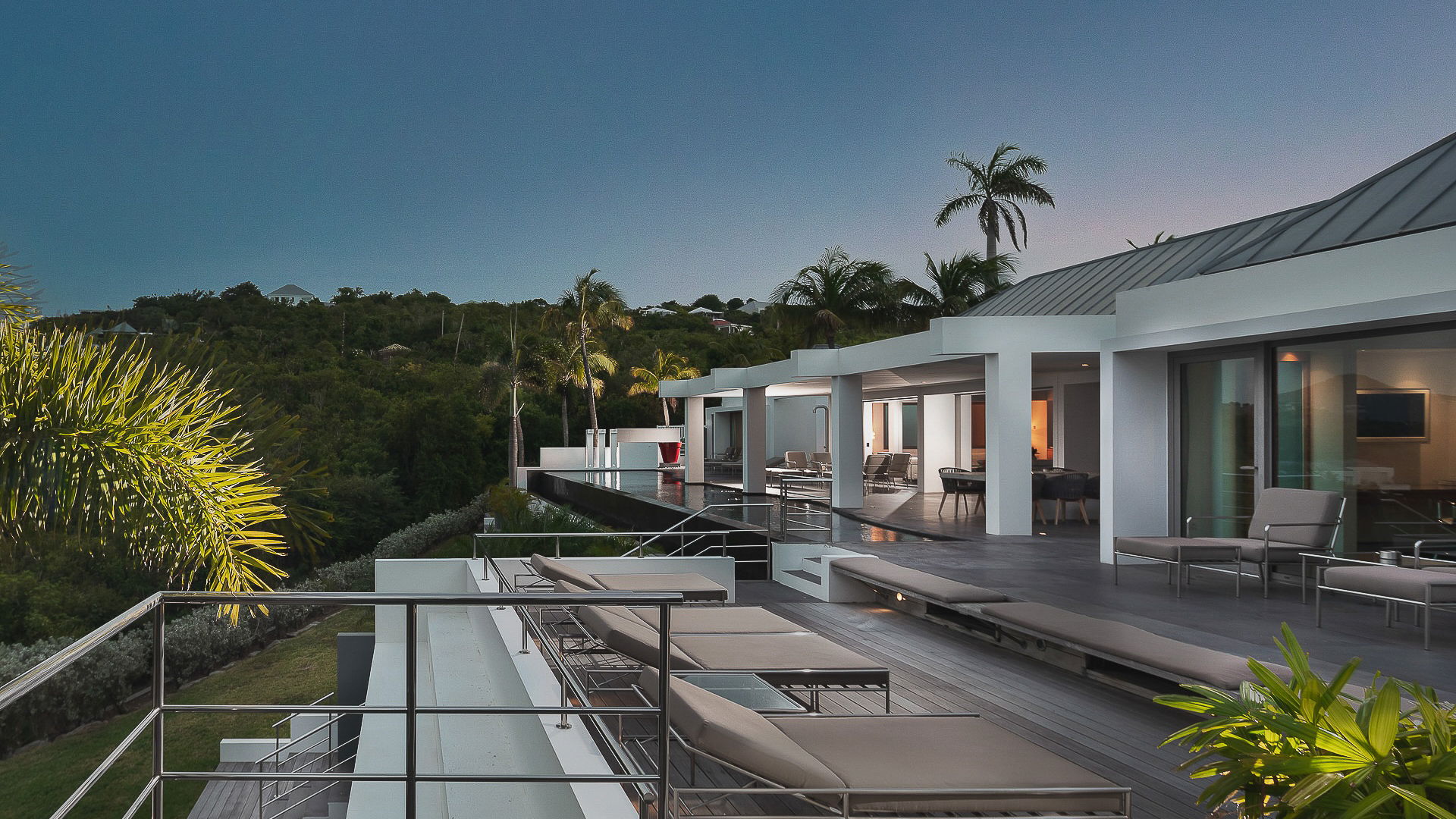 Nirvana - 5-bedroom luxury villa in Nirvana

        
        
            
                Lurin - Image 151