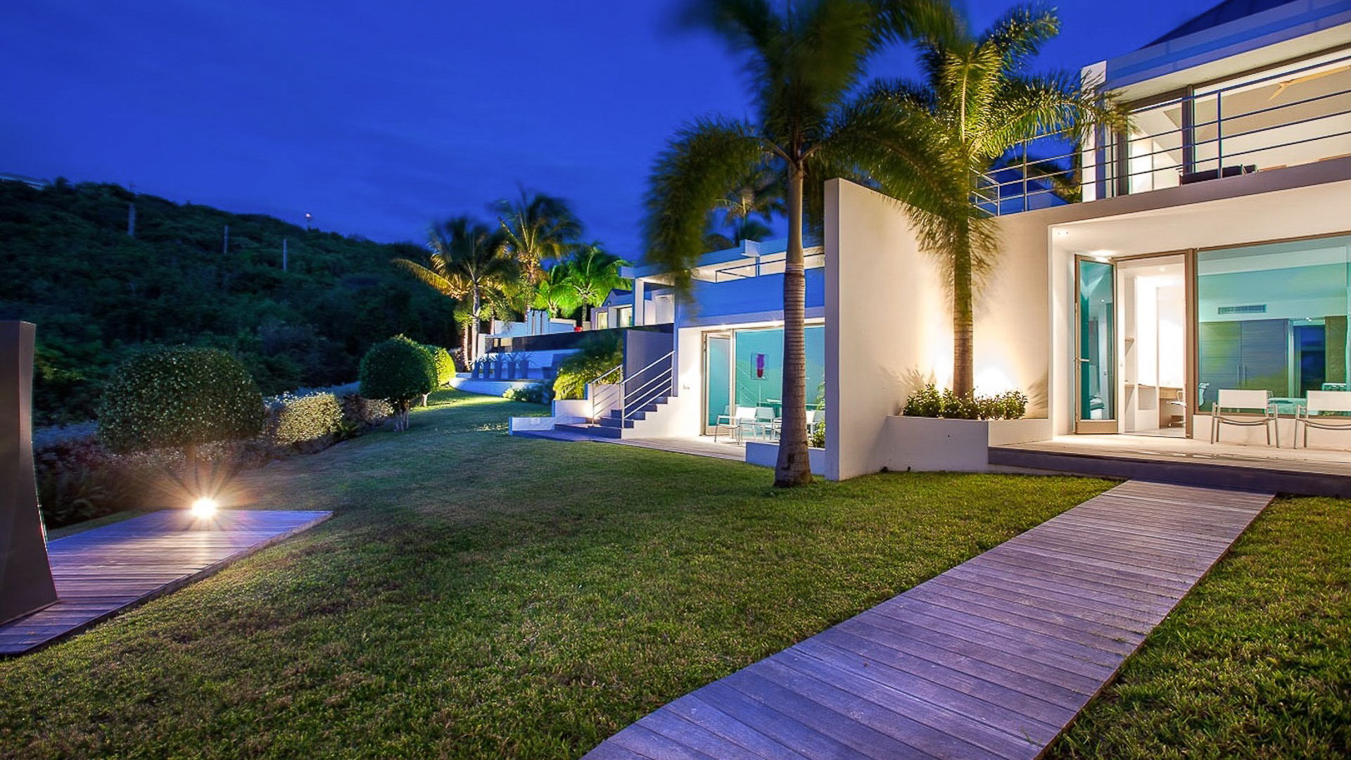 Nirvana - 5-bedroom luxury villa in Nirvana

        
        
            
                Lurin - Image 152