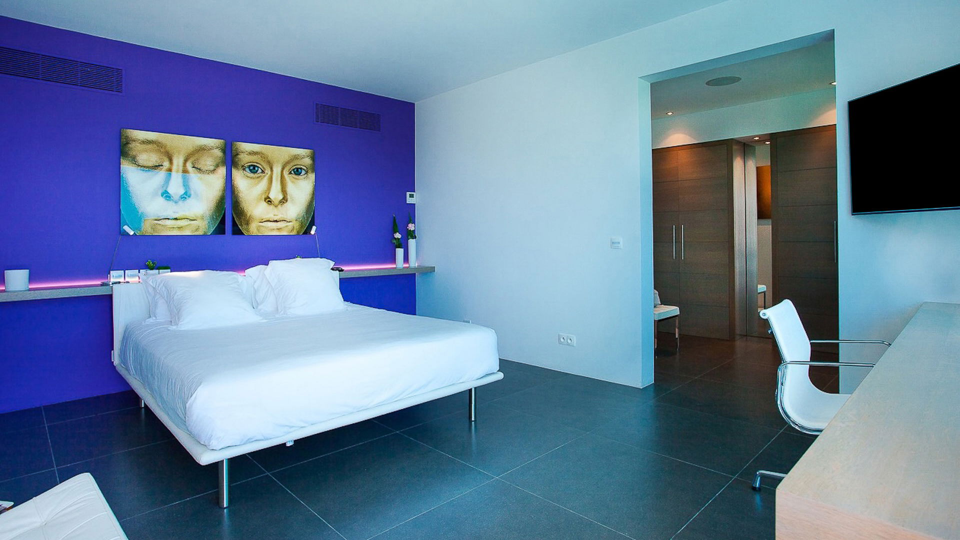 Nirvana - 5-bedroom luxury villa in Nirvana

        
        
            
                Lurin - Image 35