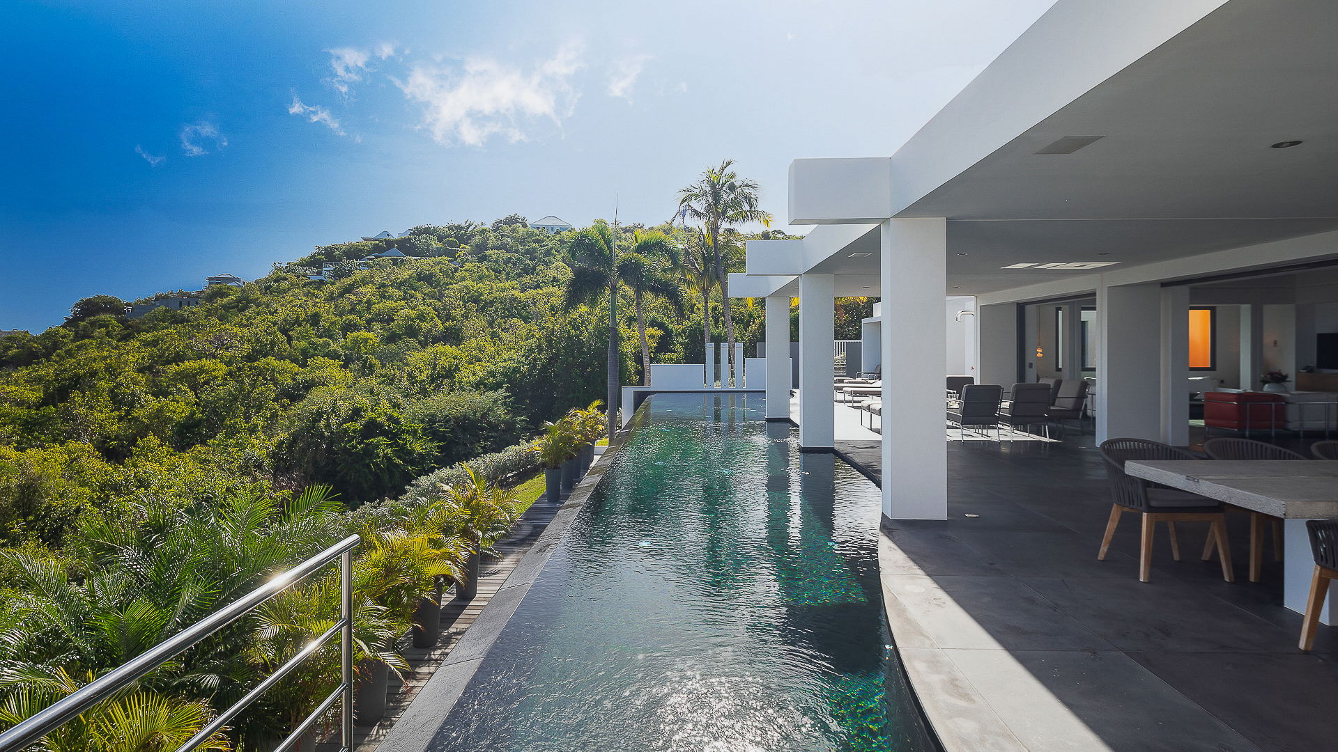 Nirvana - 5-bedroom luxury villa in Nirvana

        
        
            
                Lurin - Image 144