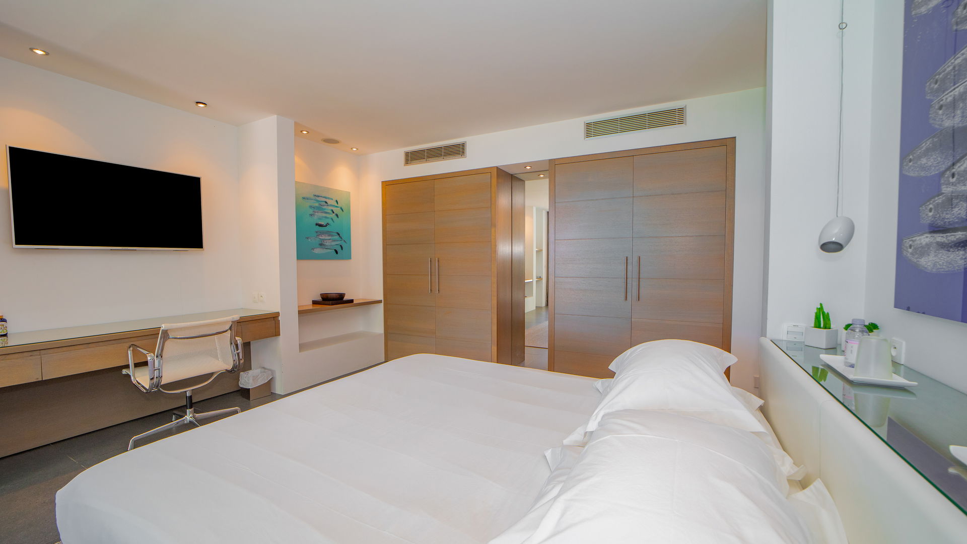 Nirvana - 5-bedroom luxury villa in Nirvana

        
        
            
                Lurin - Image 75