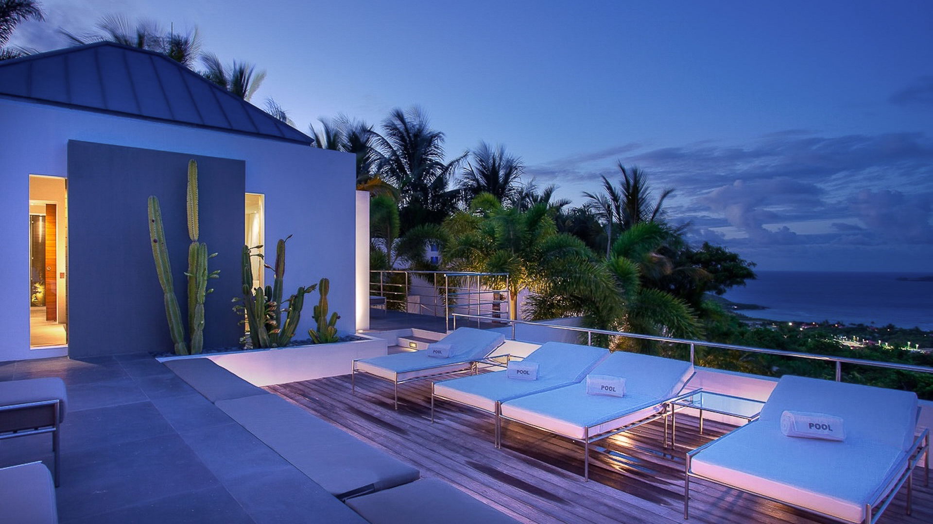 Nirvana - 5-bedroom luxury villa in Nirvana

        
        
            
                Lurin - Image 137