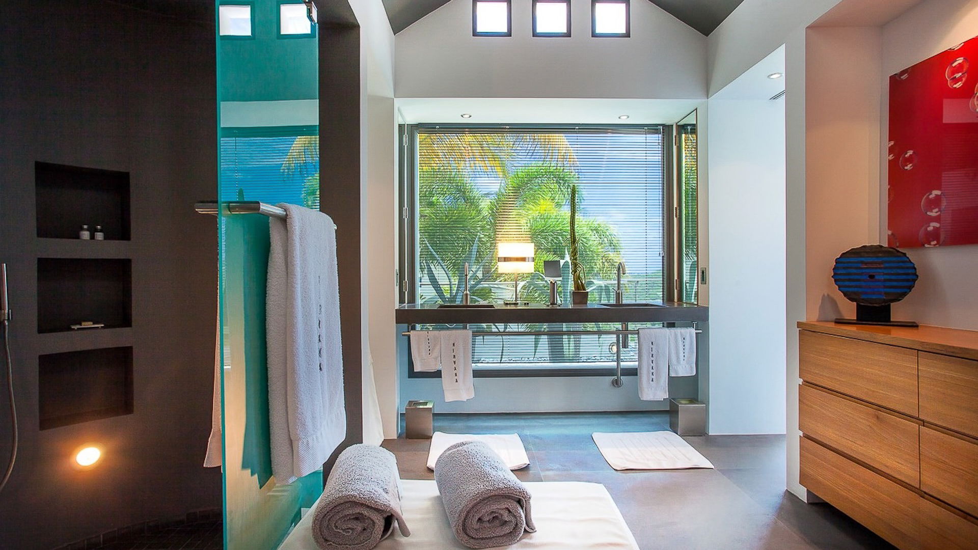 Nirvana - 5-bedroom luxury villa in Nirvana

        
        
            
                Lurin - Image 96