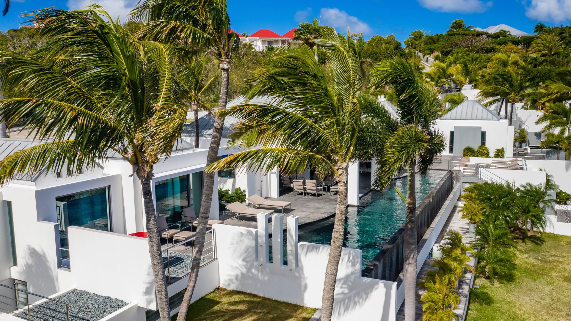 Nirvana - 5-bedroom luxury villa in Nirvana

        
        
            
                Lurin - Image 101