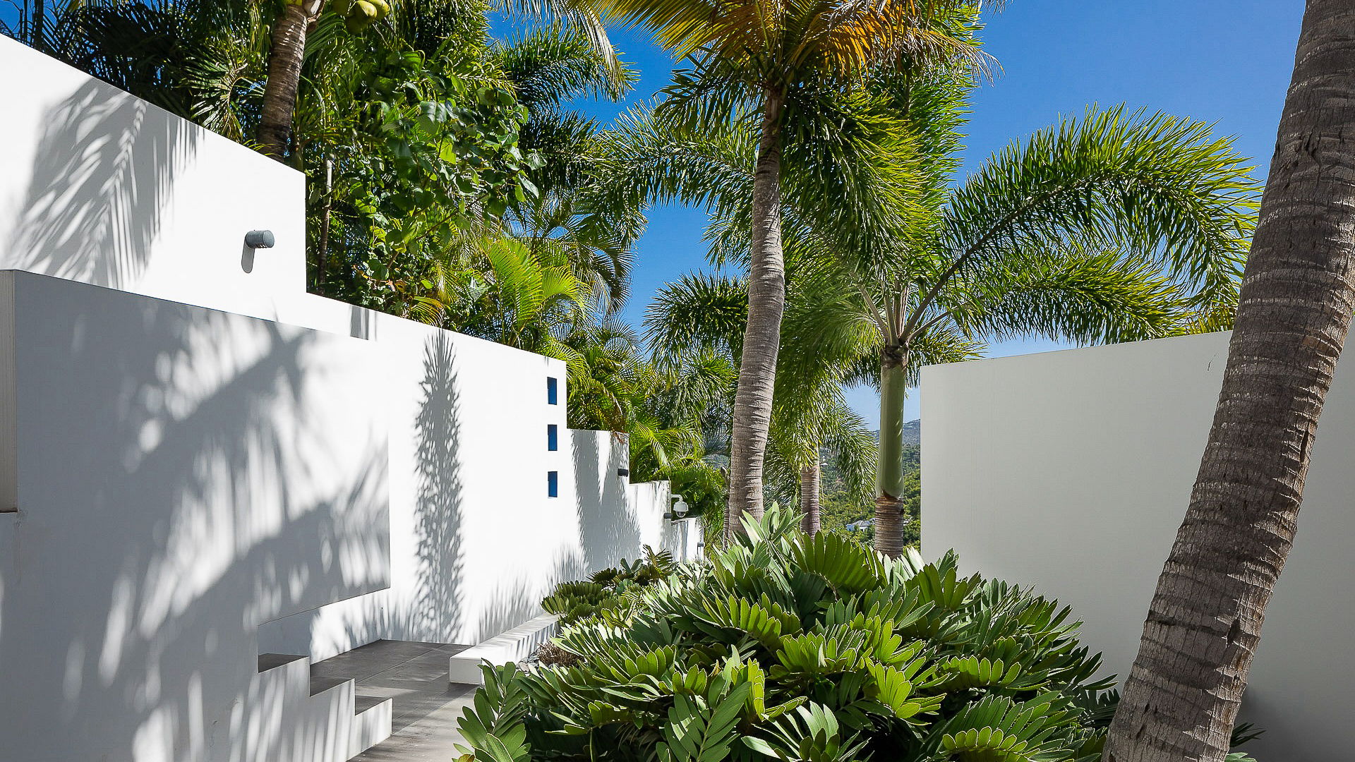 Nirvana - 5-bedroom luxury villa in Nirvana

        
        
            
                Lurin - Image 135