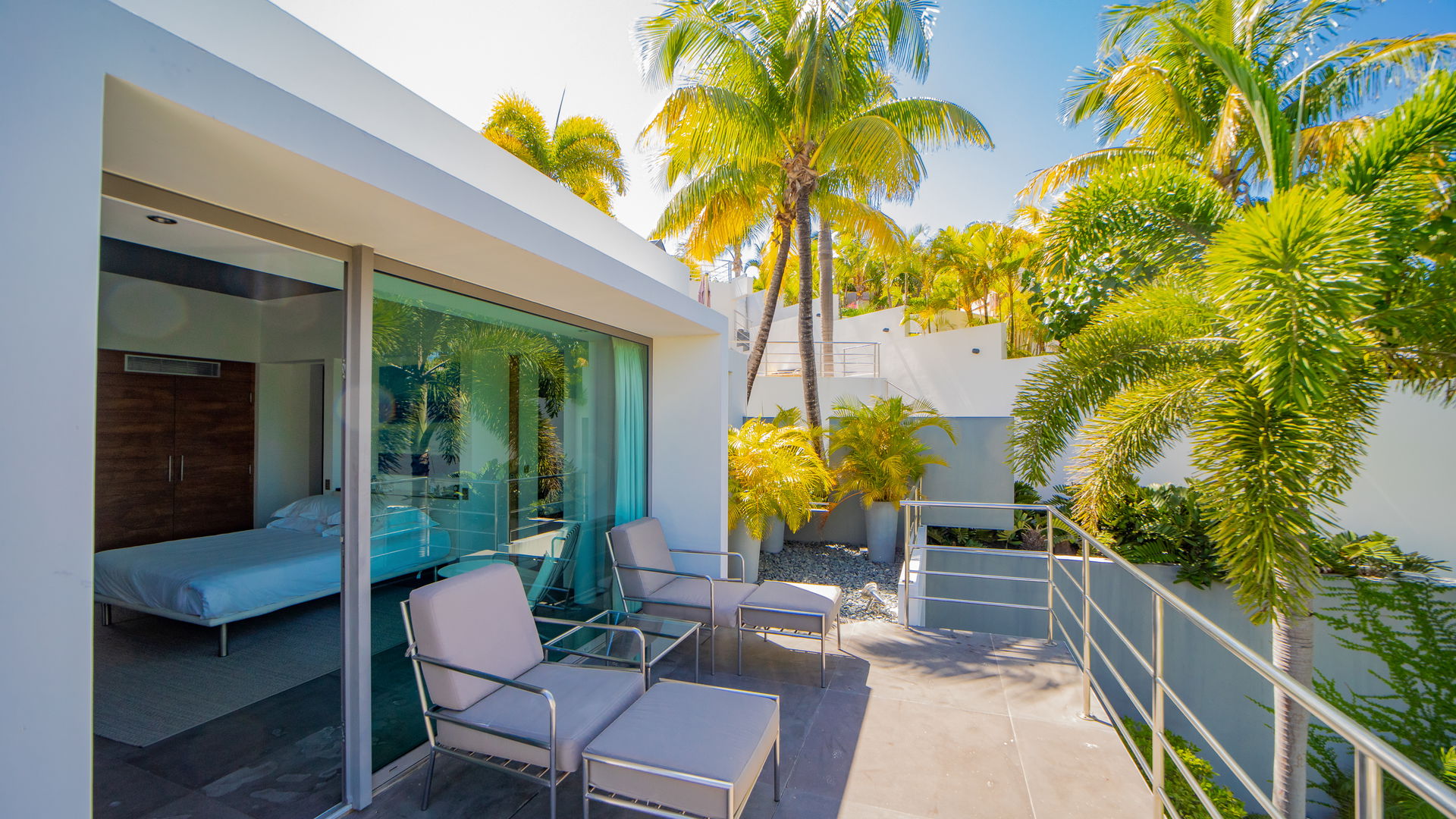 Nirvana - 5-bedroom luxury villa in Nirvana

        
        
            
                Lurin - Image 109